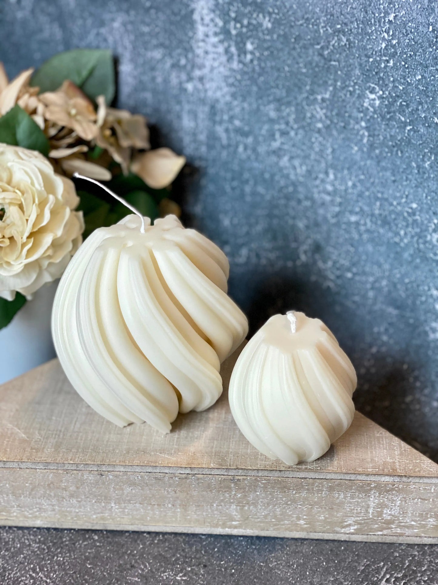 Sensual Ribbed Twirl Candle