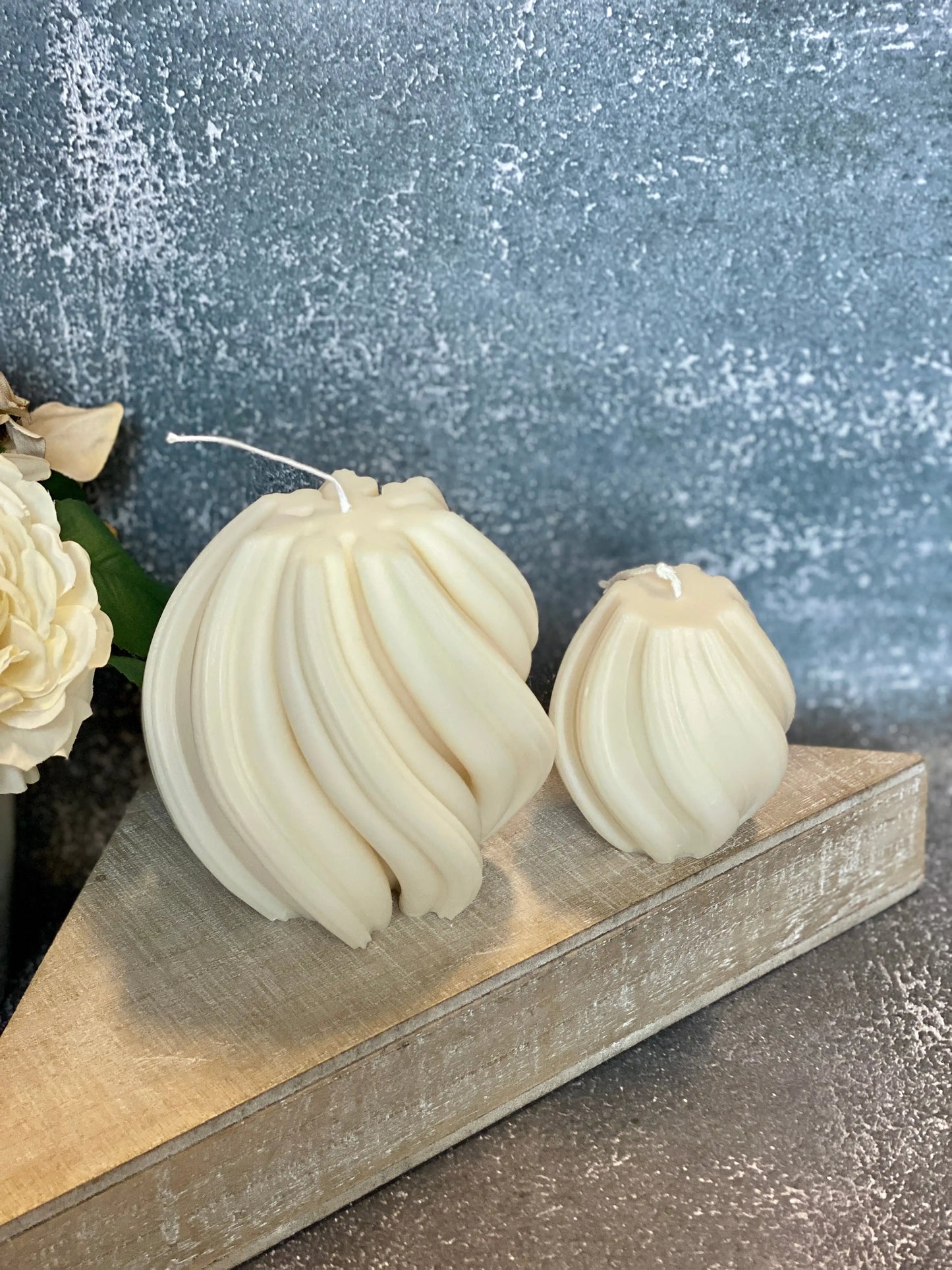 Sensual Ribbed Twirl Candle